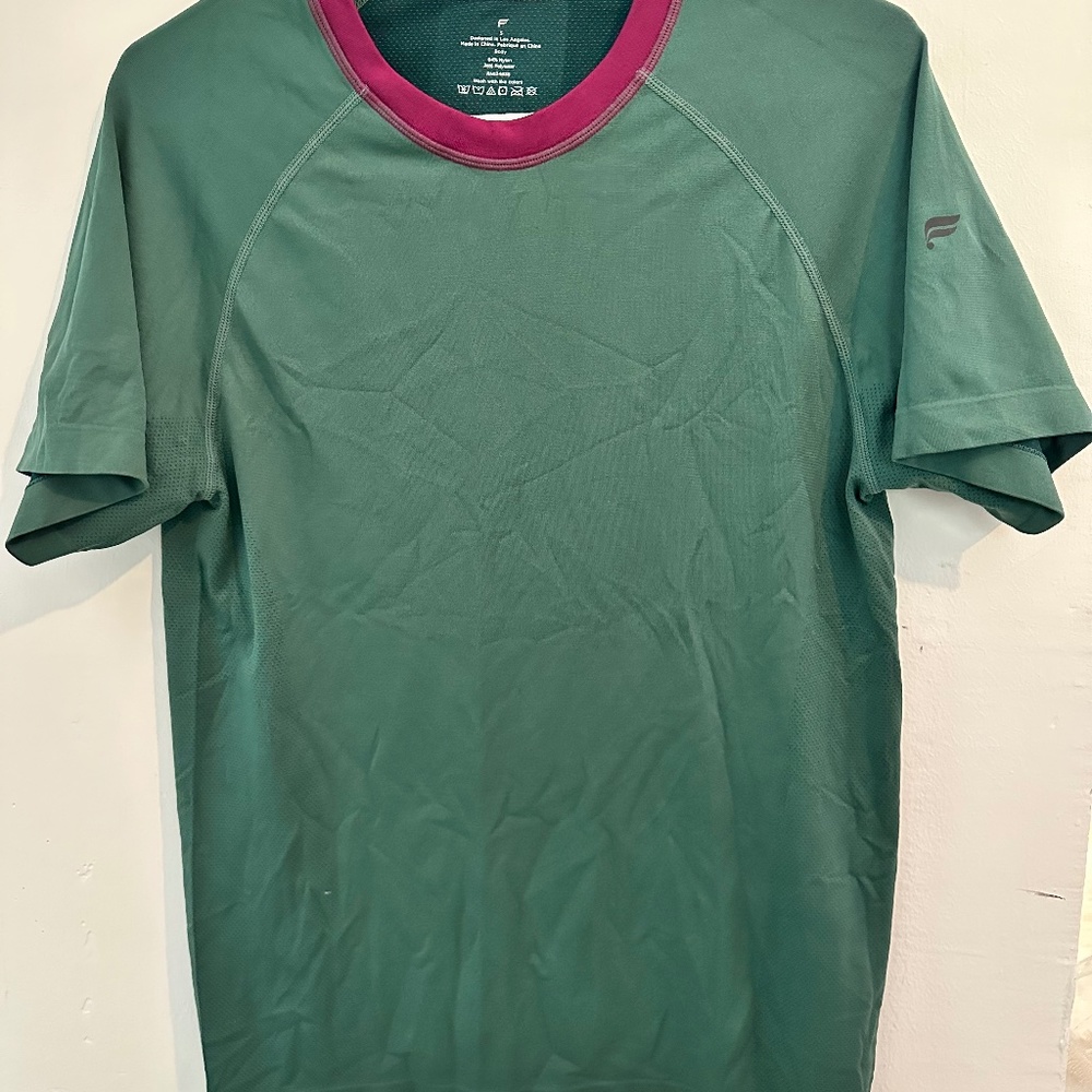 Fabletics Performance Tee - Green - Small